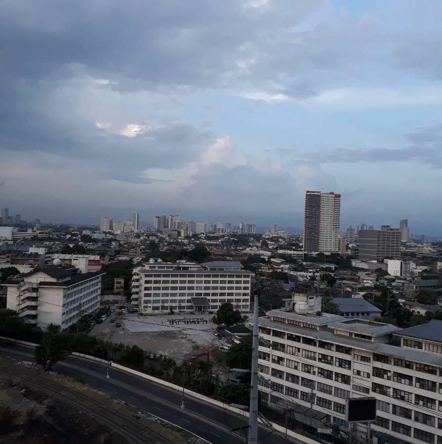 El Pueblo Condominium